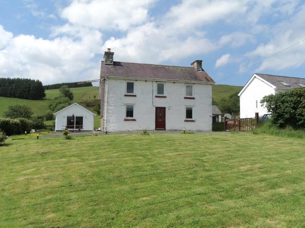 Merlin Cottages Llandovery Exterior photo